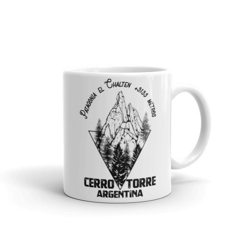 Taza blanca brillo montaña Cerro Torre vista derecha