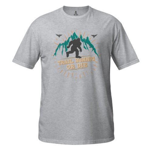 Camiseta gris clara de manga corta con diseño de yeti en montañas para amantes del trail running. "Trail Running or Die" en la base.