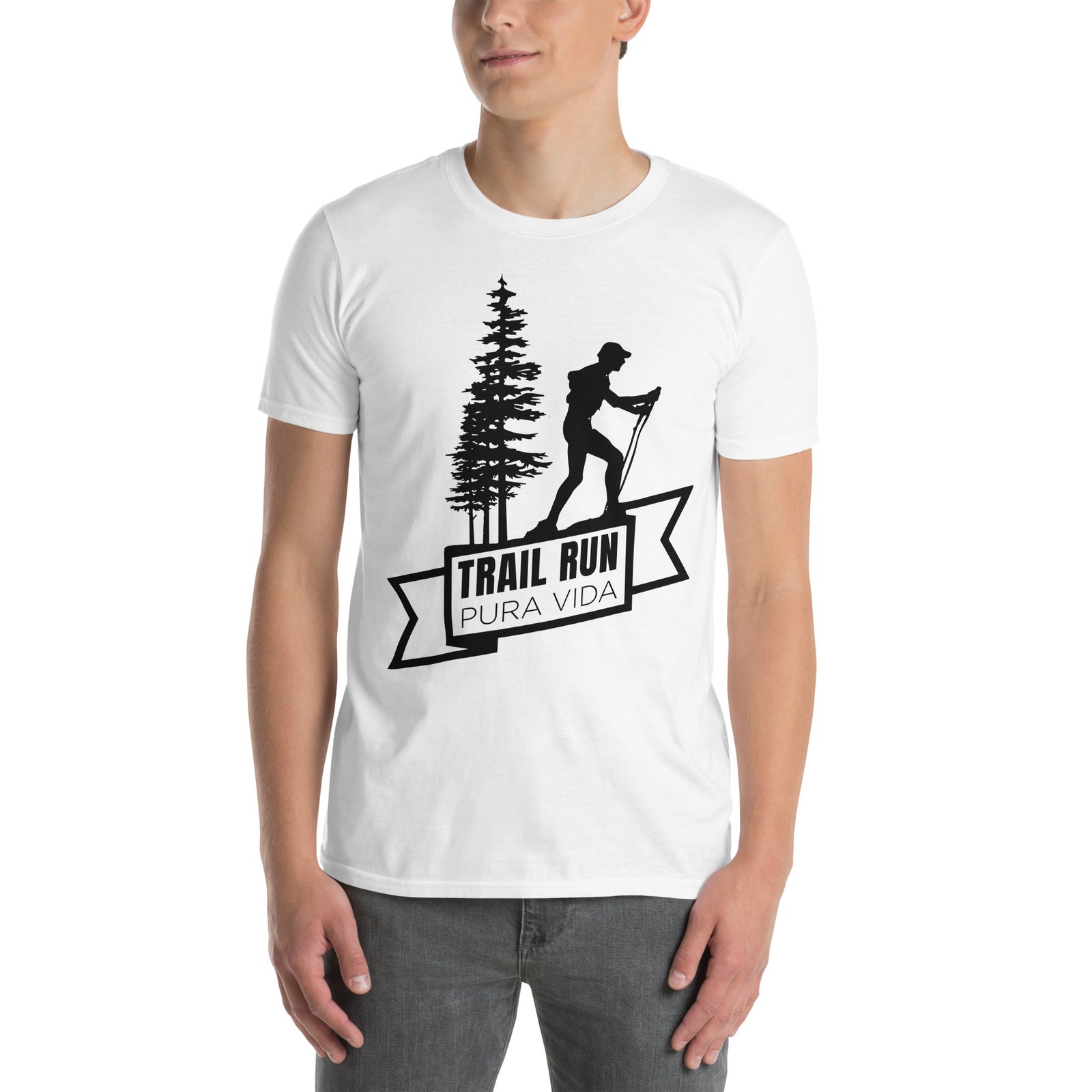Camiseta blanca hombre TRAIL RUN, PURA VIDA con diseño de corredor y pinos.