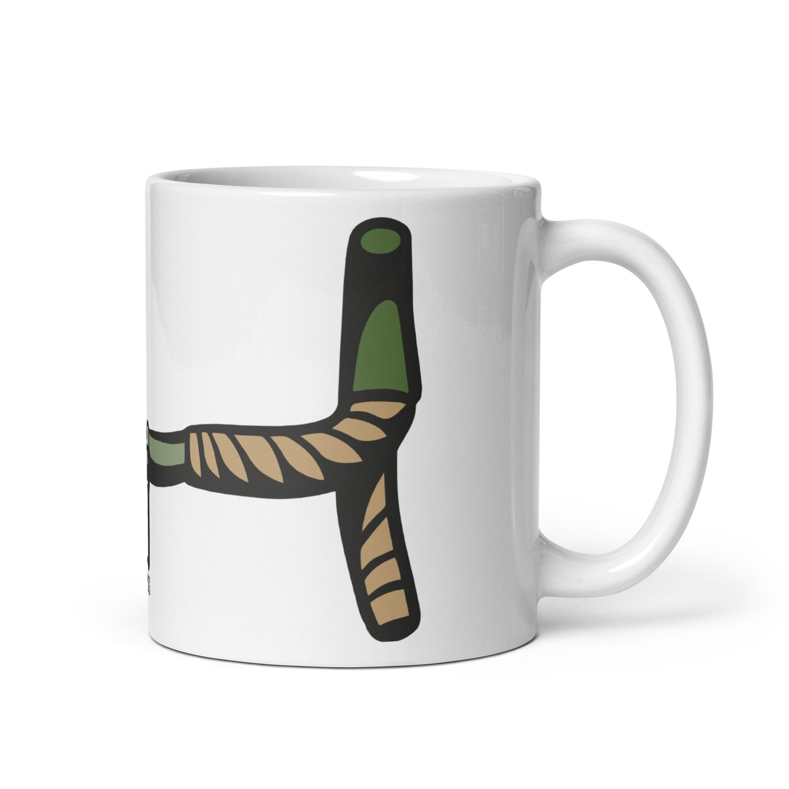 Vista lateral derecha de la taza cerámica Handlebar con diseño de manillar y logotipo Trail Shirts.