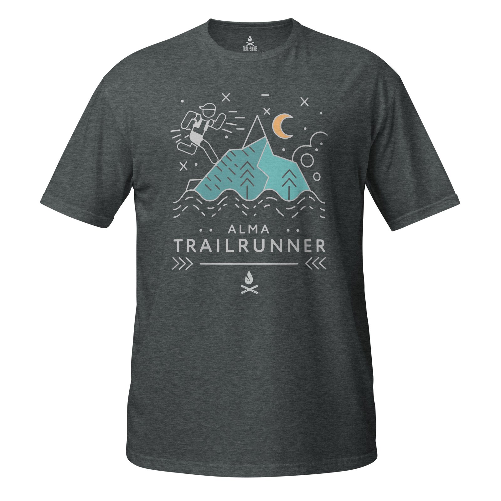 Camiseta gris oscuro unisex con diseño de corredor sobre montaña y luna al fondo.