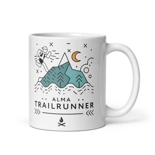 Vista derecha de taza Alma Trailrunner con corredor y luna en fondo blanco.