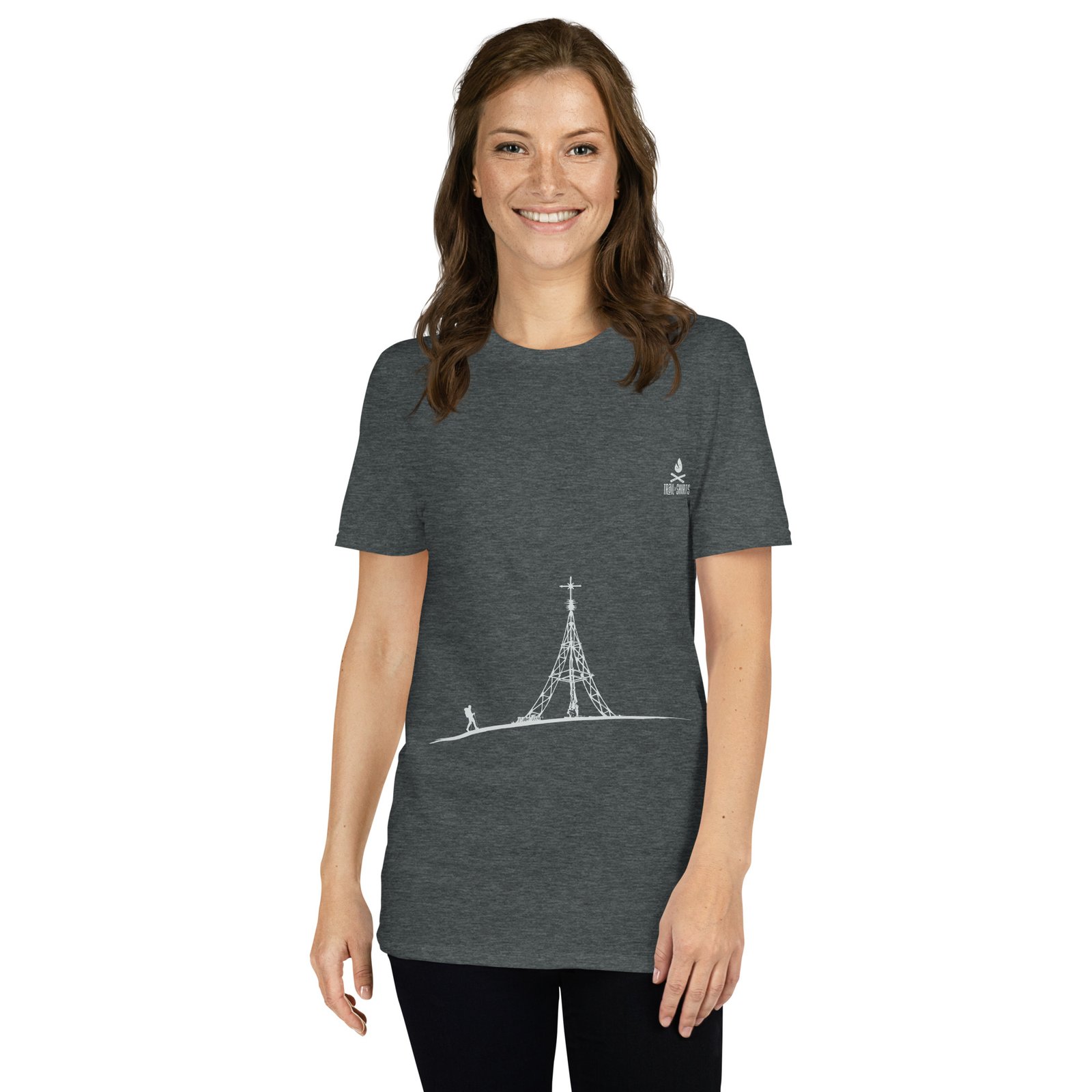Camiseta gris oscuro para mujer Gorbeia con ilustración de montaña sobre fondo blanco