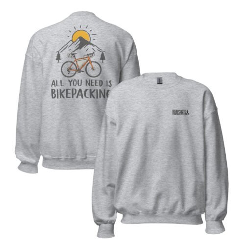 Sudadera gris claro unisex All You Need Is Bikepackin diseño bicicleta montañas espalda