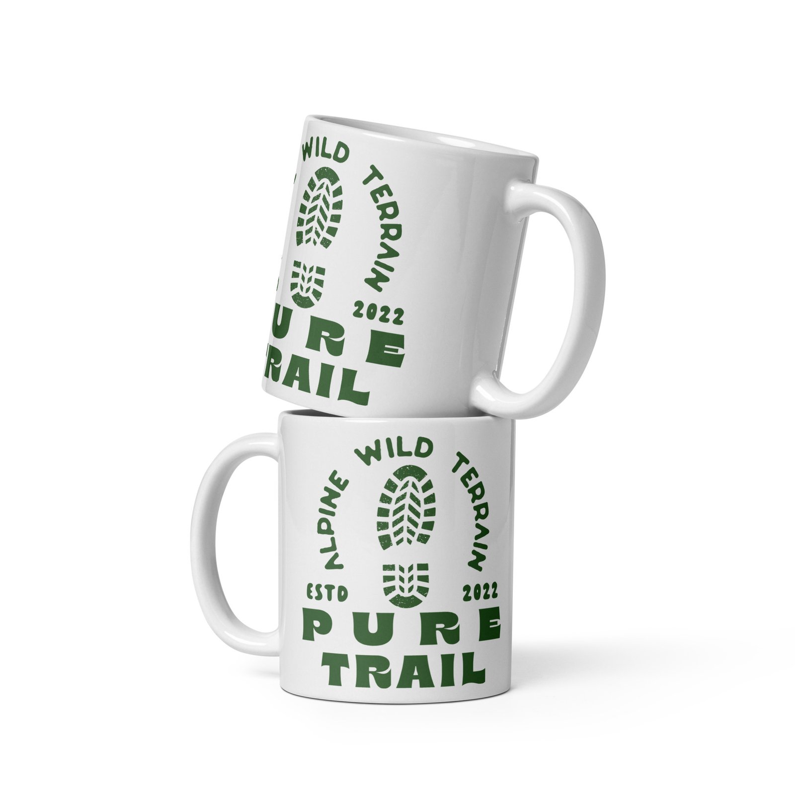 Dos tazas blancas con diseño de huella y texto 'Pure Trail' en verde