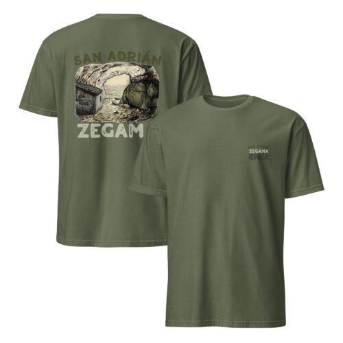 Camiseta verde unisex con ilustración de cueva San Adrián Zegama en la parte trasera